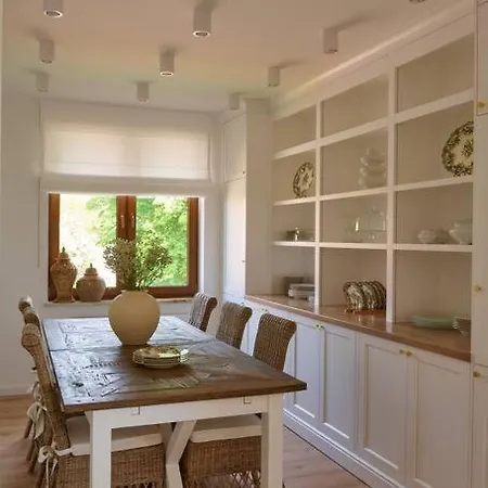 Villa Dom Z Widokiem Na Jezioro-warmia Family House *